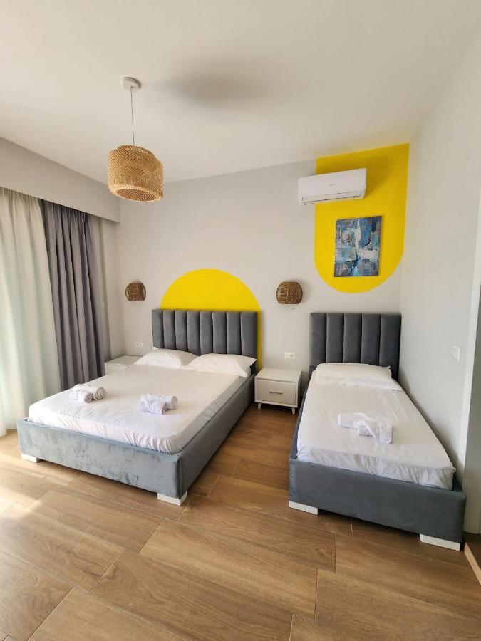Memories Apartments Sarande Exterior photo