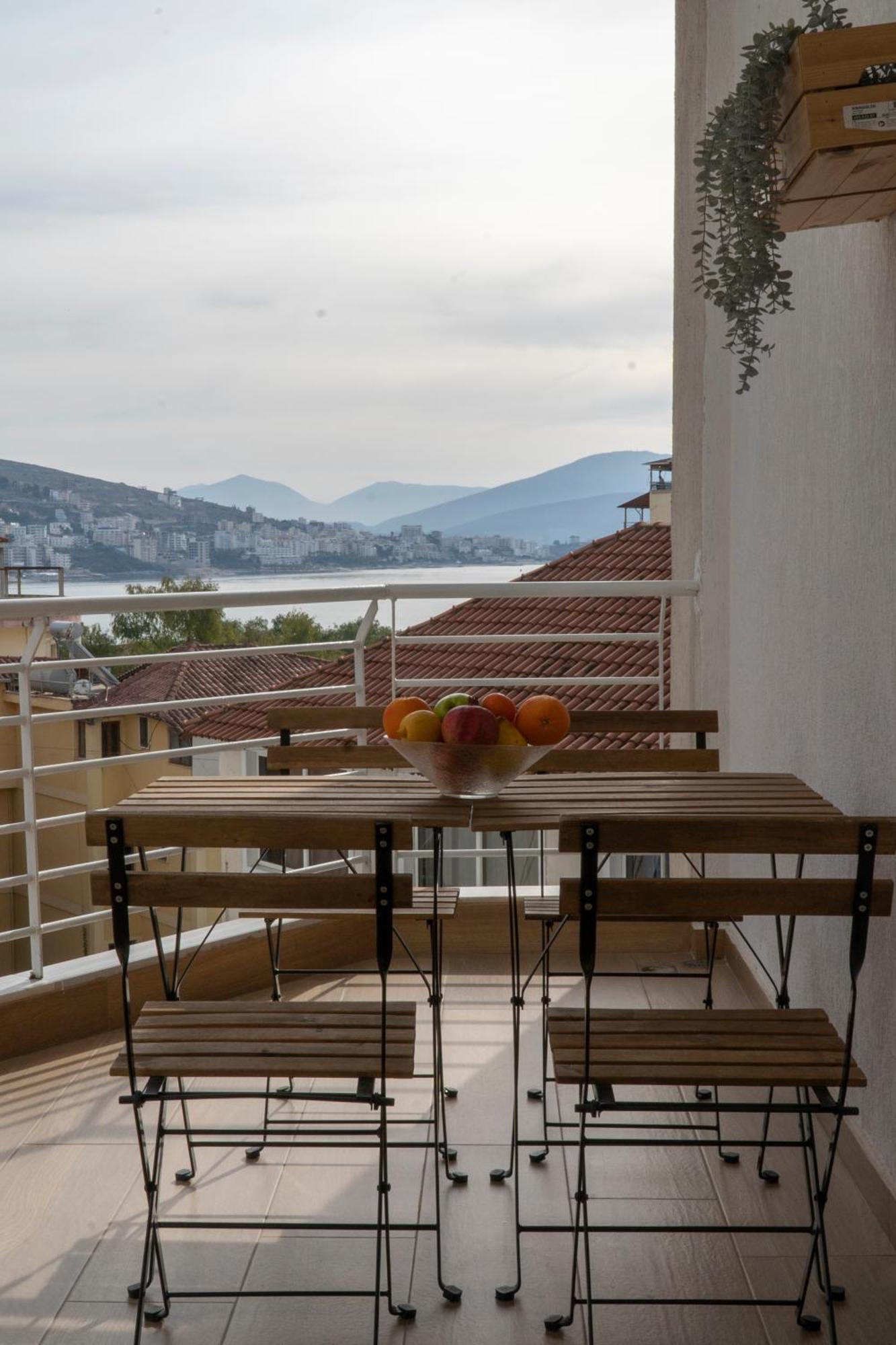 Memories Apartments Sarande Exterior photo