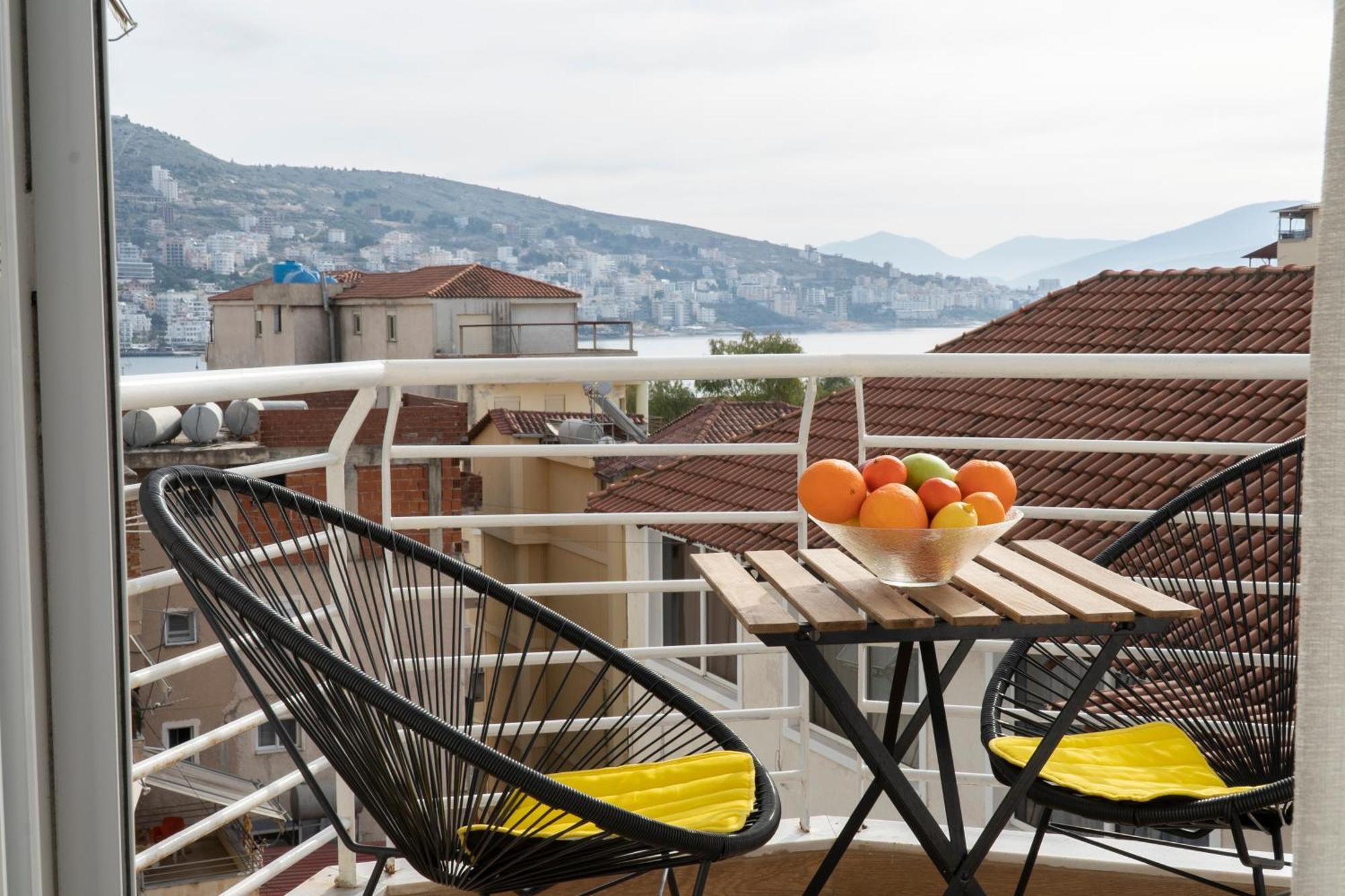 Memories Apartments Sarande Exterior photo